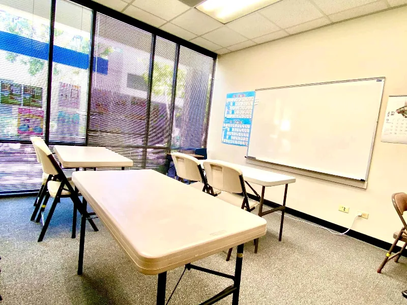 Sophisticated Multipurpose Space for Gatherings - Gallery image