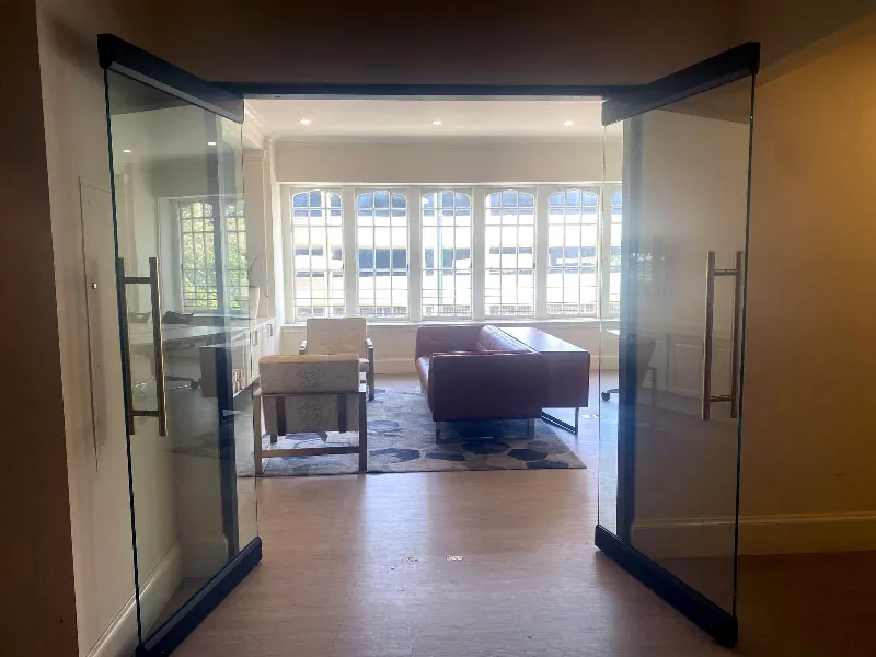 Dazzling Multipurpose Space for Hosting - Featured image