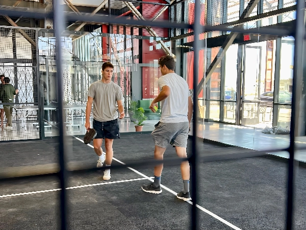 2 Padel Courts (3 hrs) + Combo Catering