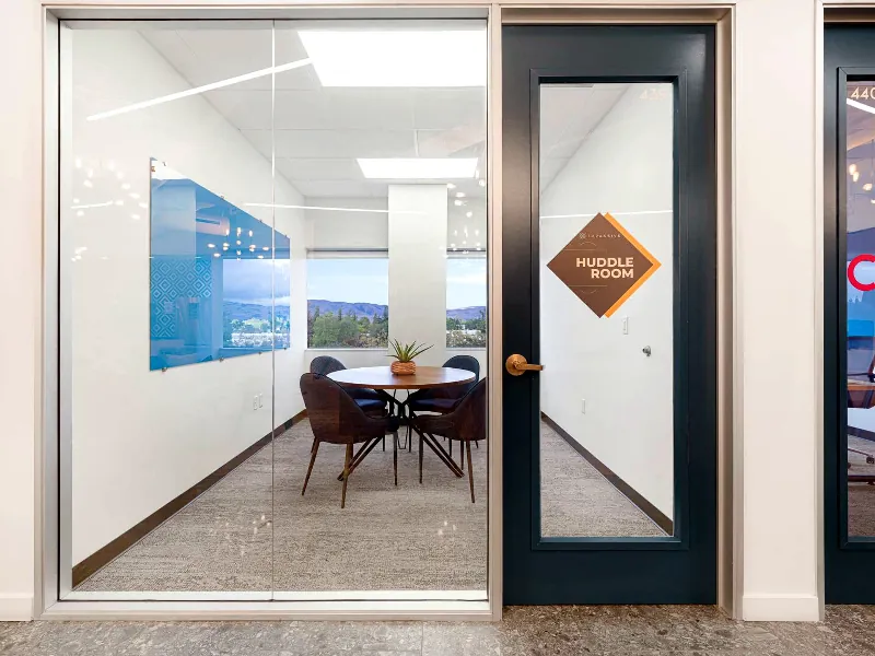 Intimate Meeting Room for Events in Trimble Business Area - Gallery image