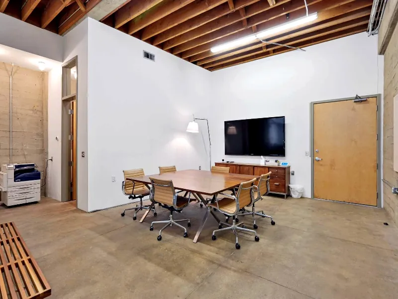 Office Loft with Floor-to-Ceiling Windows in Showplace Square - Featured image