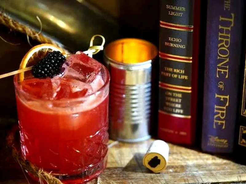 Expansive Bar & Lounge for Celebrations in South Beach - Gallery image