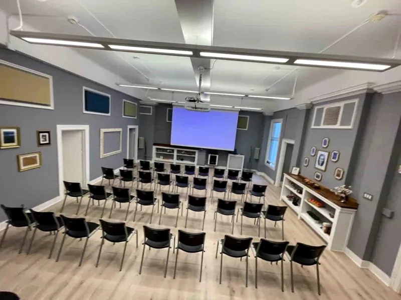 Meeting Room with High Ceilings for Events in Union Square - Gallery image