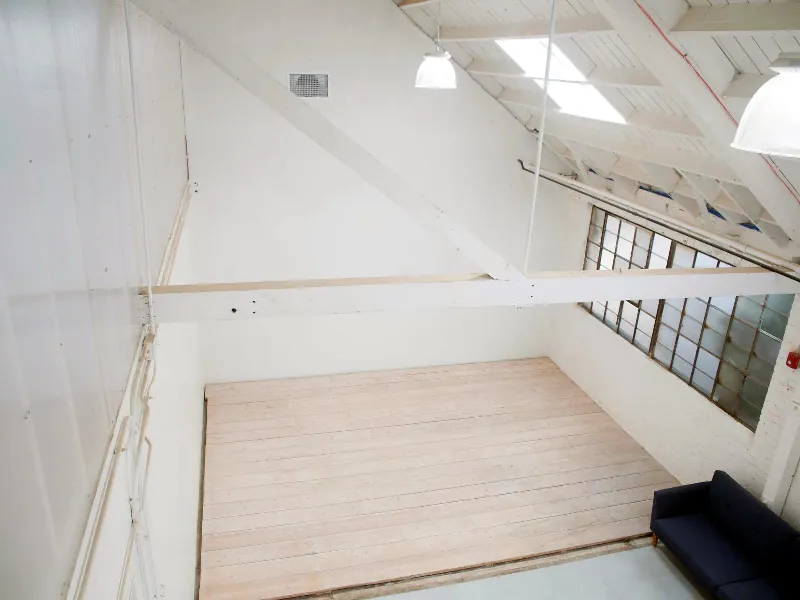 Photo & Video Studio with Vaulted Ceilings for Events - Gallery image