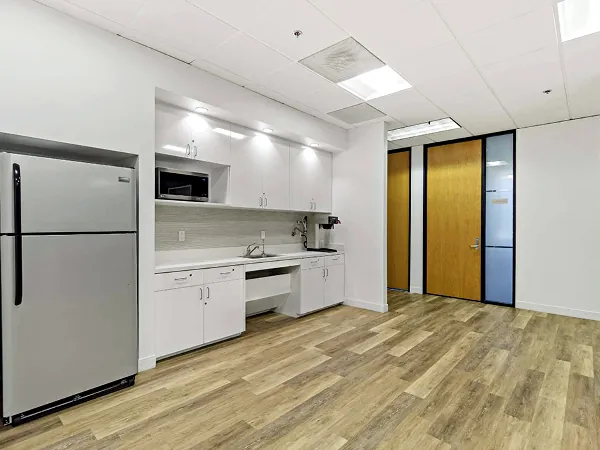 Radiant Meeting Room for Private Events - Holiday Party in San Jose - Featured image