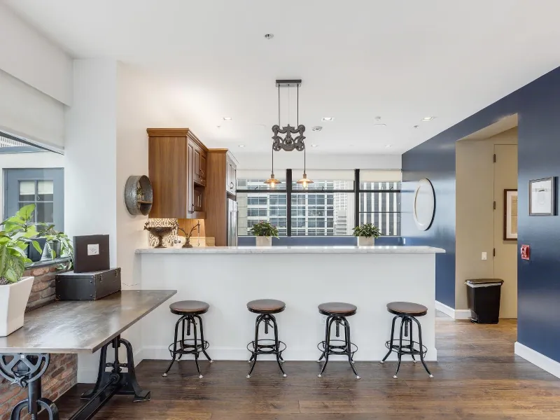 Premium Penthouse Rooftop with City Views - Gallery image