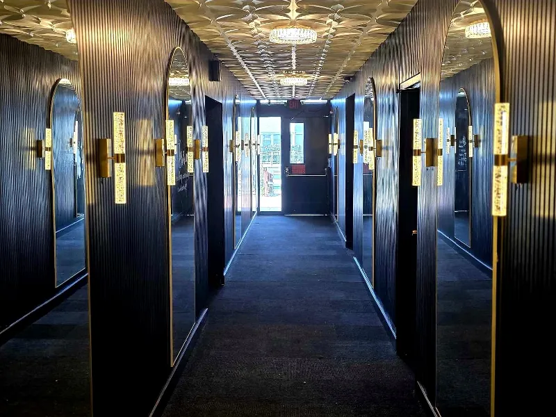 Distinctive Venue for Gatherings in Evergreen - Gallery image