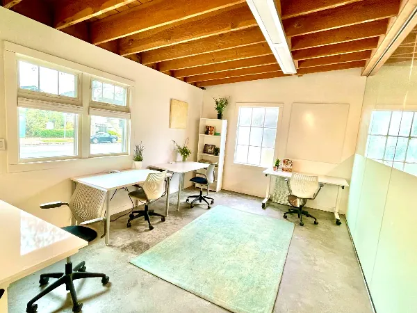 Splendid Meeting Room for Celebrations - Holiday Party in Berkeley - Featured image