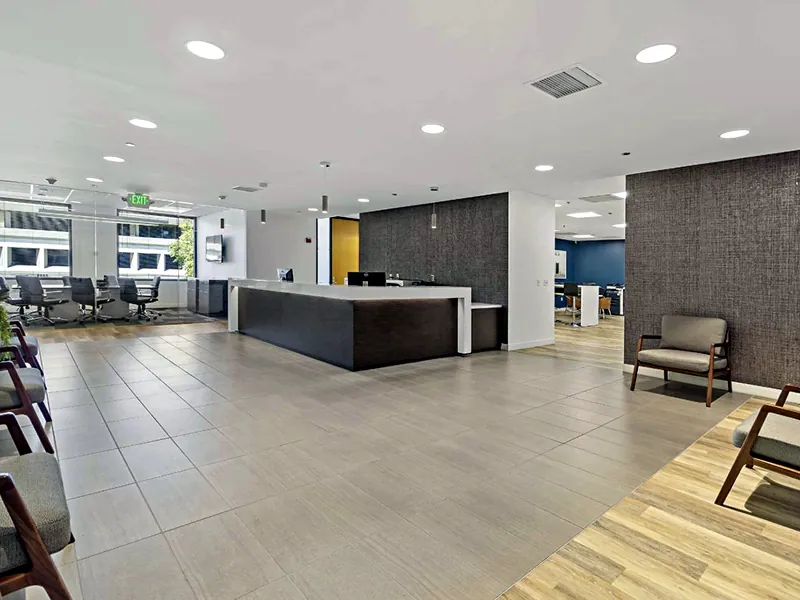 Dazzling Meeting Room for Memorable Events - Gallery image