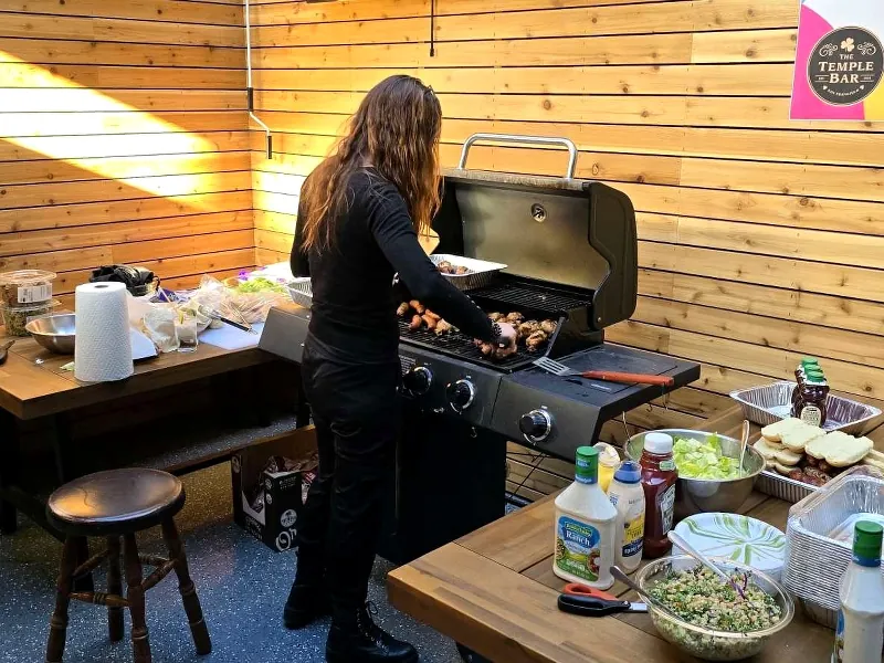 Private Bar & Lounge for Special Occasions in Inner Sunset - Gallery image