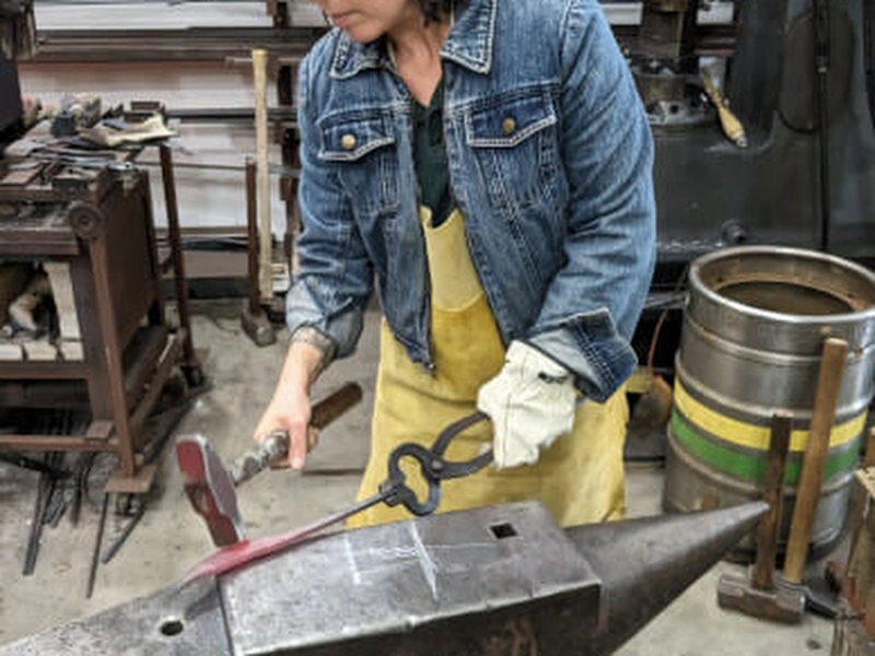 Full Tang Blade Blacksmithing Experience for Teams - Gallery image