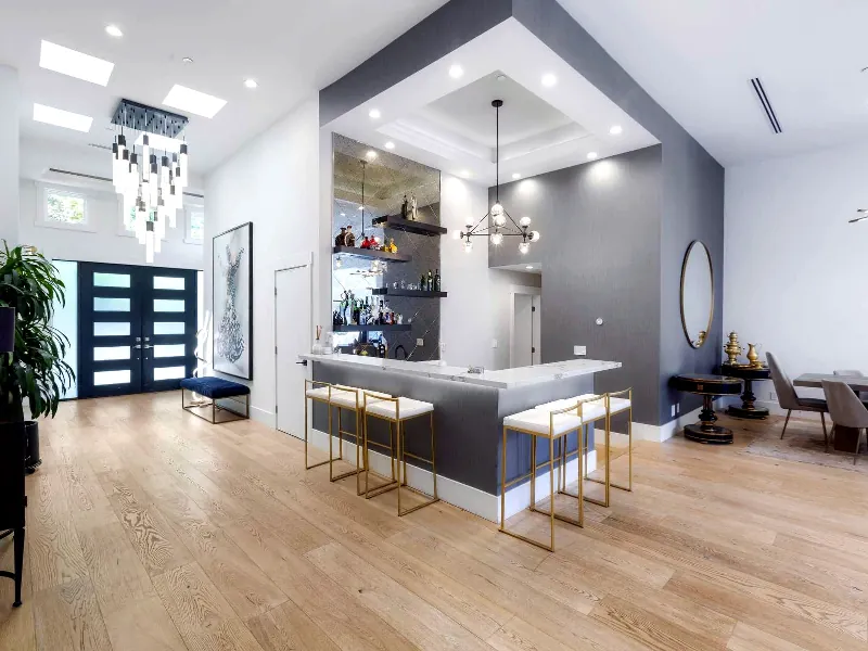 Spacious Venue for Events in University Heights - Gallery image