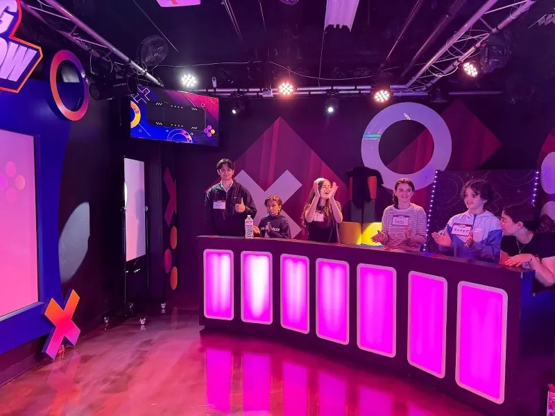 Interactive Game Competition Function Room - Gallery image