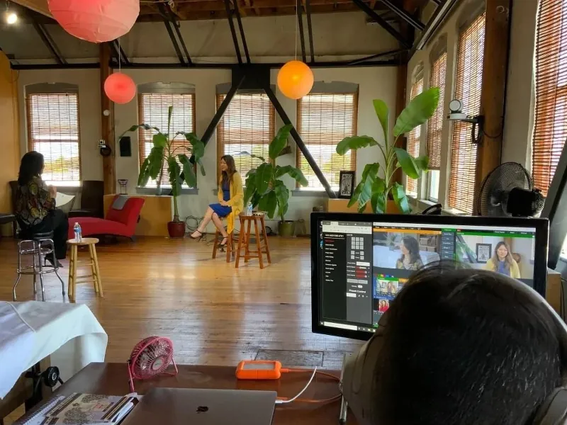 Modern Creative Studio with Natural Light - Gallery image