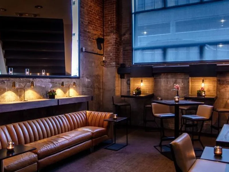 Sophisticated Lounge & Bar Experience - Gallery image