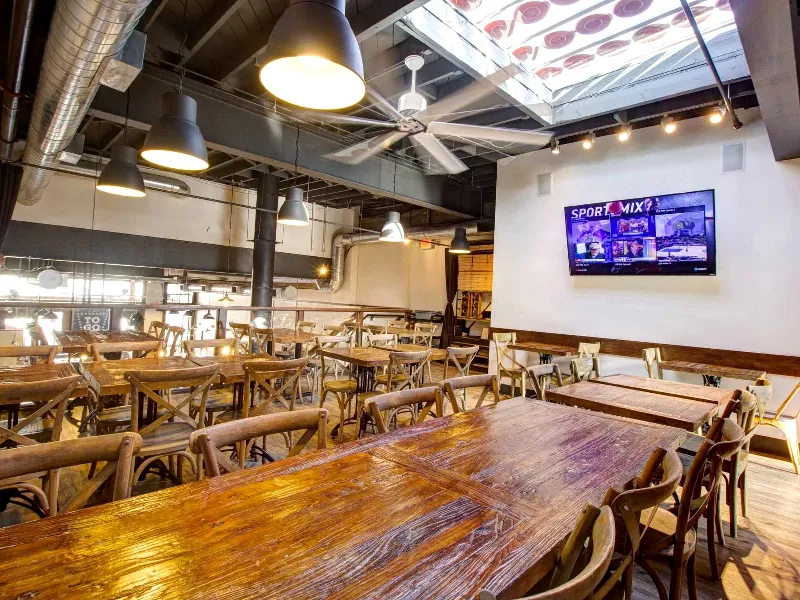 Breathtaking Restaurant for Events in Downtown - Gallery image