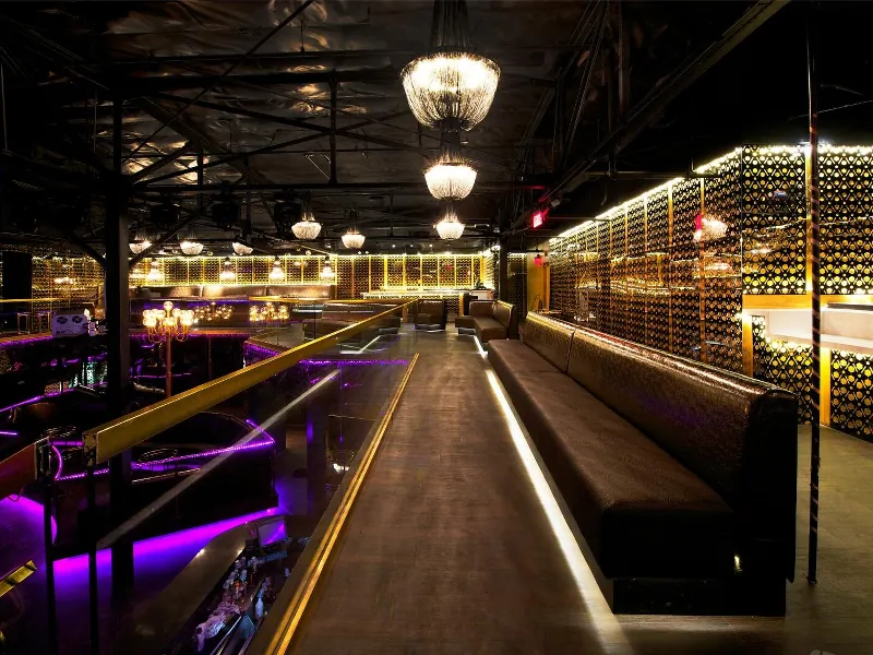 Luxurious Multi-Level Event Space - Gallery image