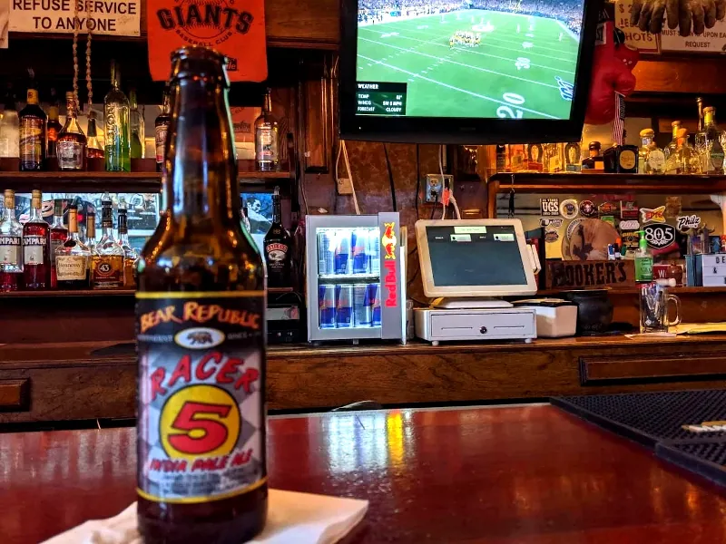 Charming Bar & Lounge for Celebrations - Gallery image