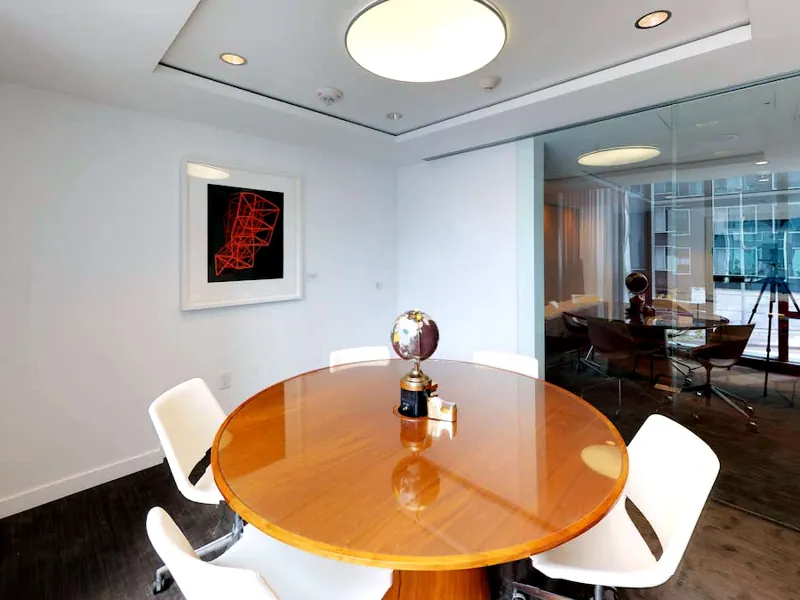Intimate Meeting Room for Hosting in South Beach - Gallery image