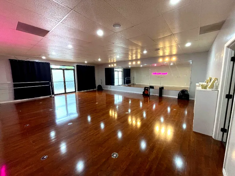 Intimate Dance Studio for Events in Irvington - Featured image