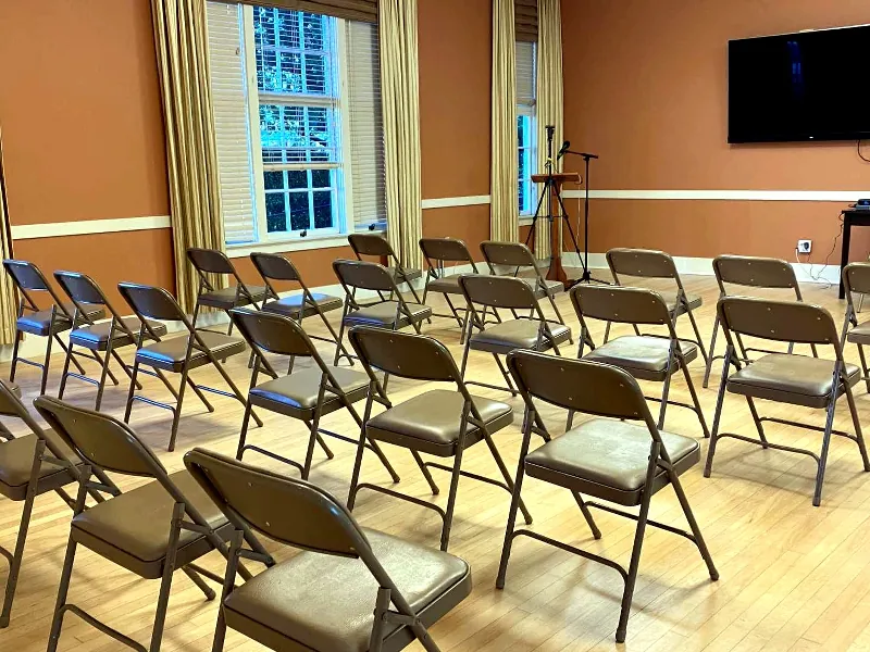 Intimate Meeting Room for Events in North Central in San Mateo - Gallery image