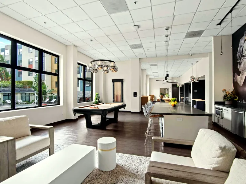 Lounge with Fireplace for Events in Western Addition - Gallery image