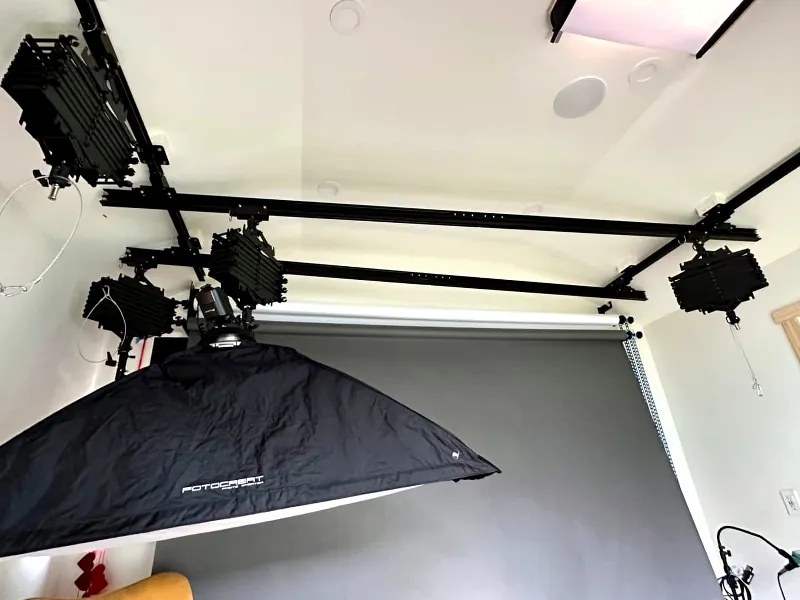 Photo & Video Studio with Natural Light for Events in Frick - Gallery image