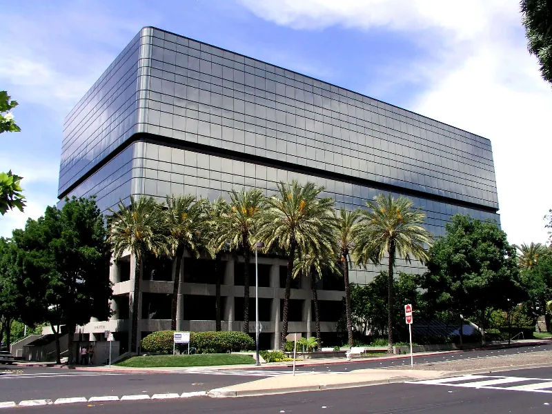 Distinctive Meeting Room for Celebrations - Gallery image