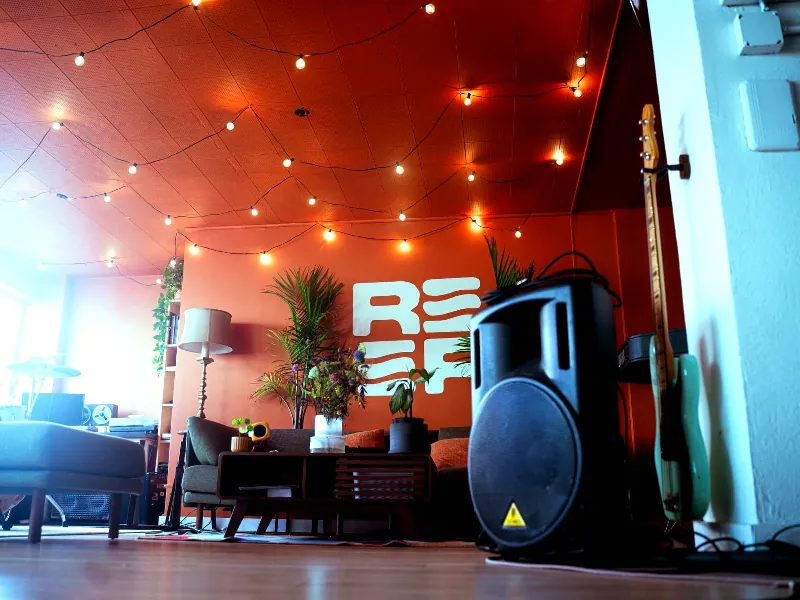 Multipurpose Space with Natural Light for Events - Gallery image