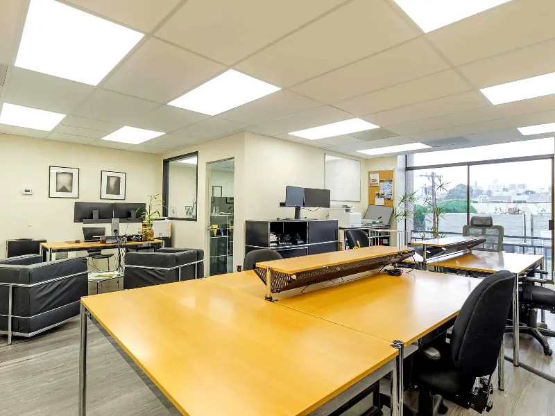 Meeting Room with Natural Light for Events in Cow Hollow - Gallery image