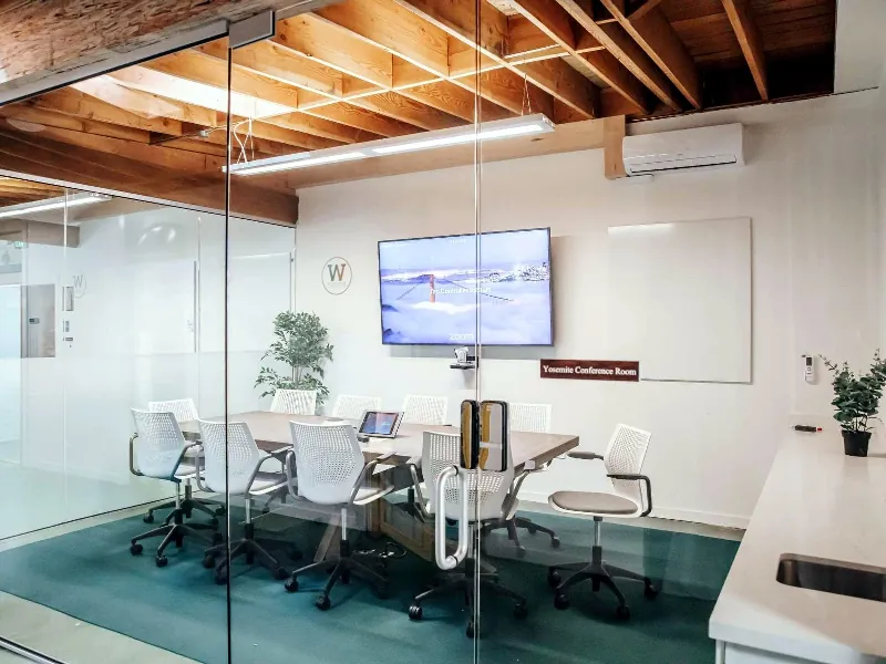 Remarkable Meeting Room for Your Next Event - Gallery image