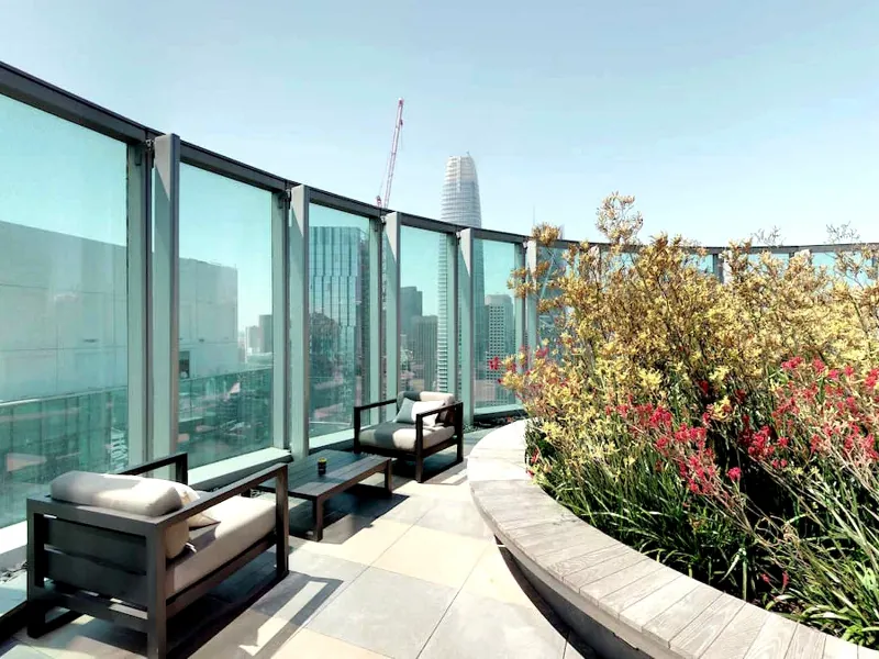 Elegant Lounge for Celebrations in South Beach - Gallery image