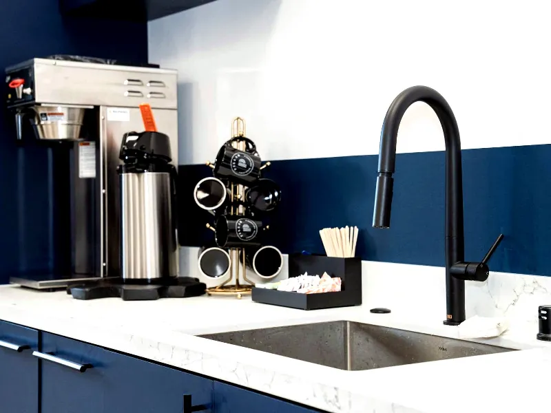 Meeting Room with Natural Light for Events in Moraga Blvd - Gallery image