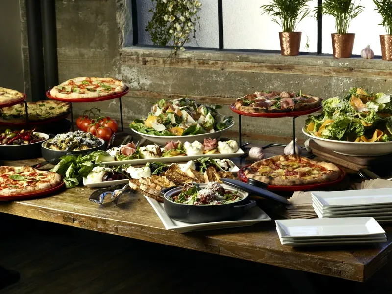 Splendid Restaurant for Celebrations in Downtown - Gallery image