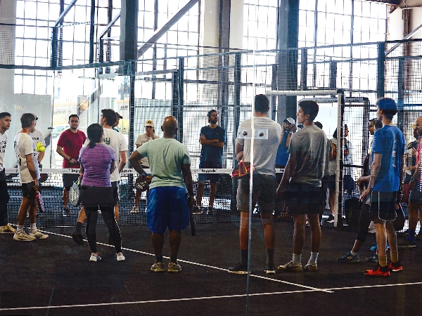 2 Padel Courts (3 hrs) + Combo Catering