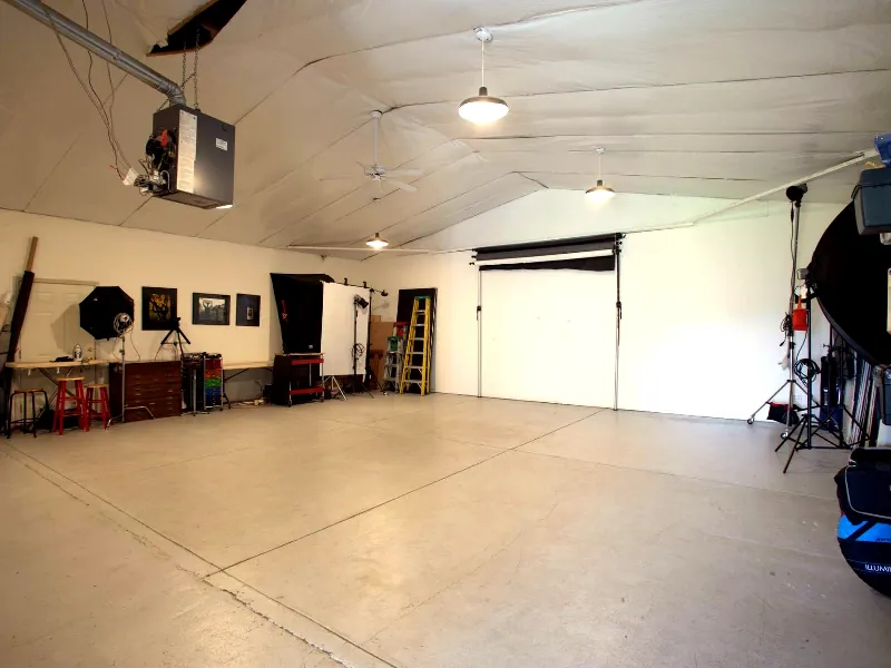 Captivating Photo Studio for Celebrations - Gallery image