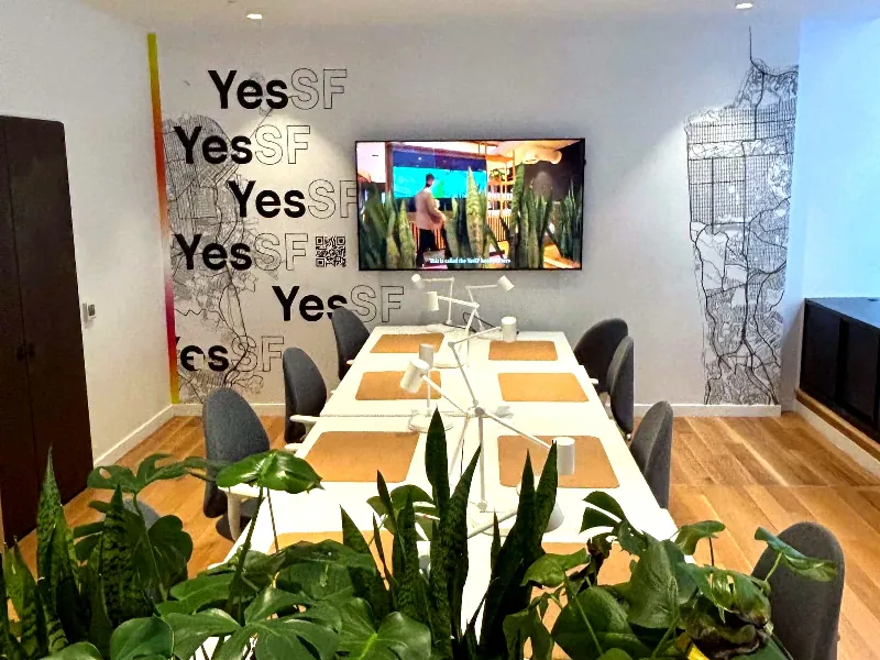 Meeting Room with Natural Light for Events in Financial District - Gallery image