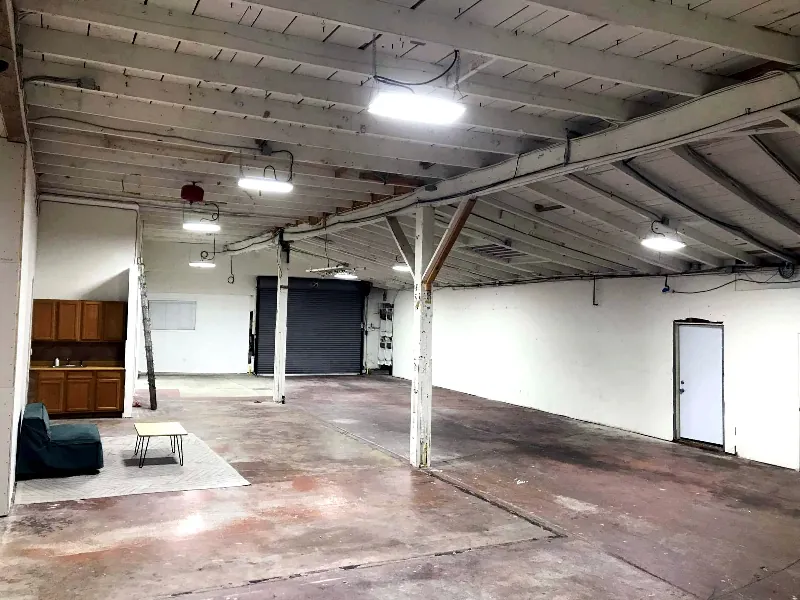 Warehouse with Skylights for Events in Shafter - Gallery image