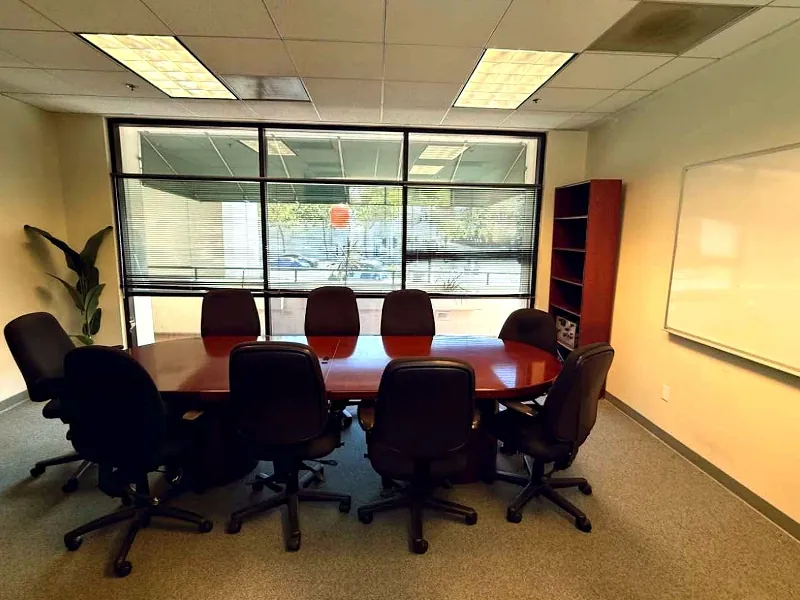 Sophisticated Boardroom for Celebrations - Gallery image