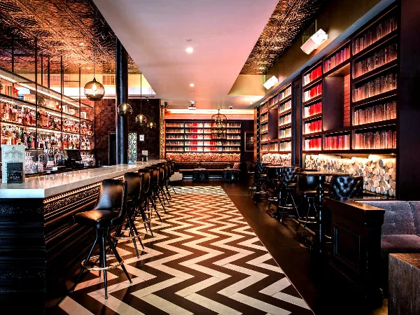Expansive Bar & Lounge for Celebrations in South Beach - Anniversary in San Francisco - Featured image