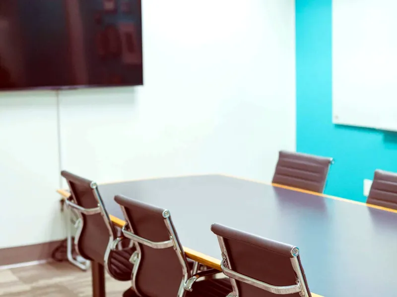 Sophisticated Meeting Room for Celebrations - Gallery image