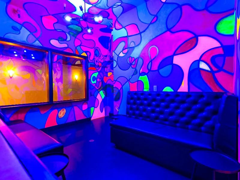 Charming Bar & Lounge for Celebrations in SoMa - Gallery image