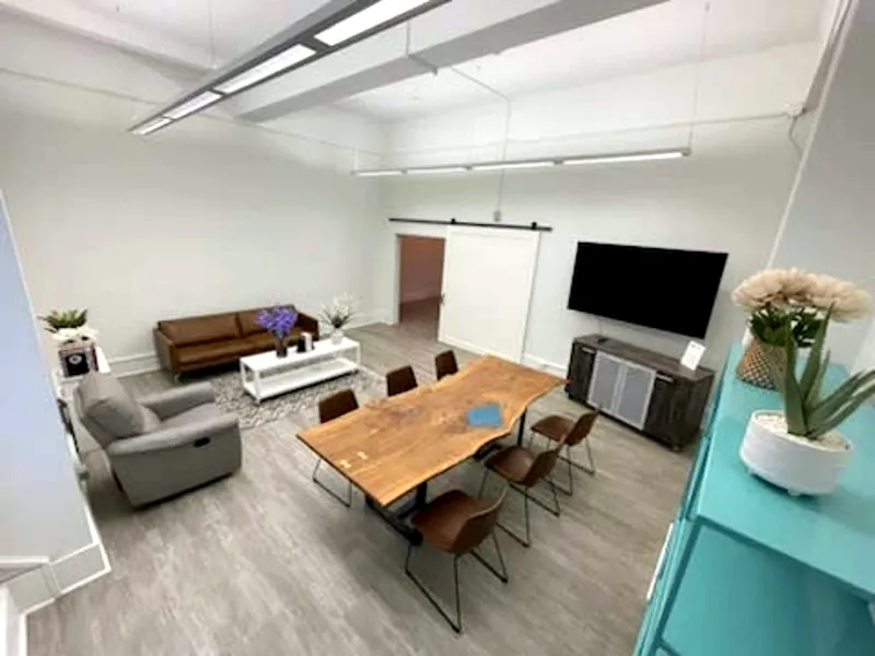 Mid-Century Meeting Room for Events in Union Square - Gallery image