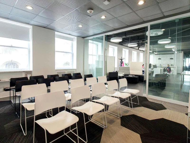 Meeting Room with Natural Light for Events in Lower Nob Hill - Featured image