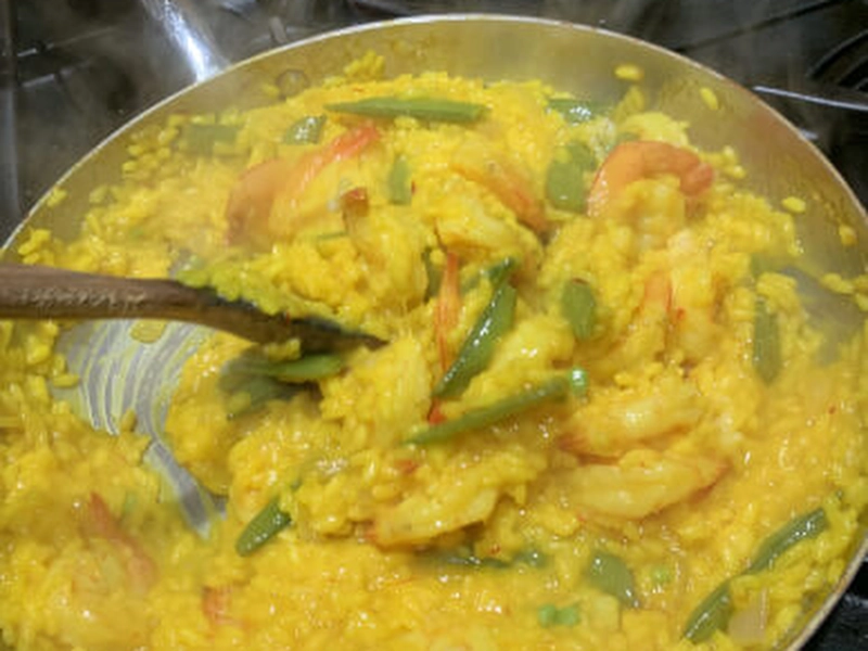 Cooking Class: Saffron-infused Prawn Risotto Team Experience - Gallery image
