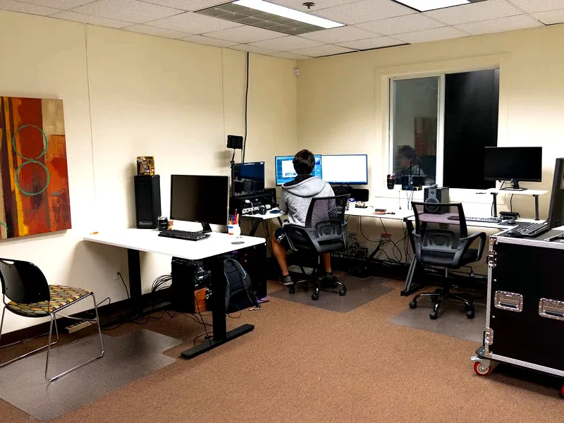Intimate Photo & Video Studio for Events in Baylands - Gallery image