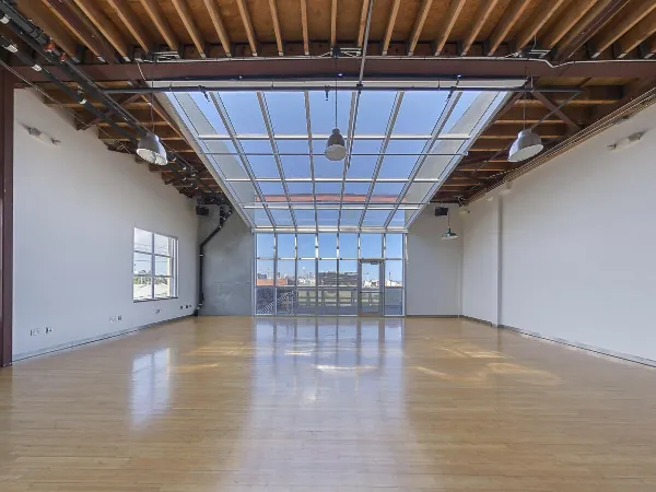 Skyline Gallery with Rooftop Deck - Anniversary in San Francisco - Featured image