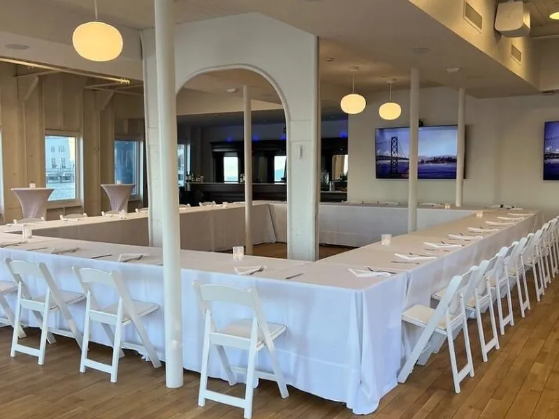 Historic Waterfront Conference Center with Bay Views - Gallery image