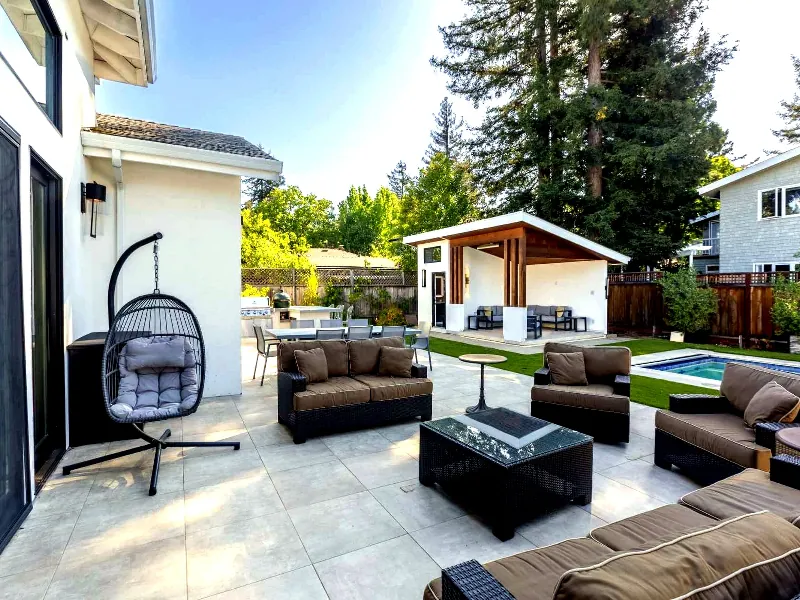 Spacious Venue for Events in University Heights - Gallery image