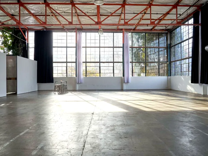 Photo Studio with Natural Light for Events in Berkeley - Gallery image